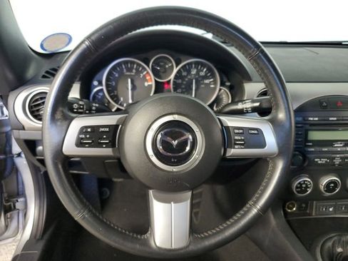 Used 2012 MAZDA MX-5 Miata Grand Touring RWD image 16