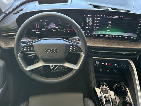 Used 2025 Audi Q5 Premium w/ Premium Plus AWD/4WD image 14