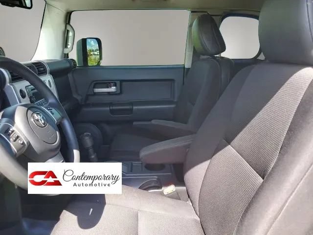 Used 2013 Toyota FJ Cruiser 4WD w/ Convenience Pkg image 19