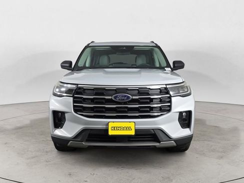 Used 2026 Ford Explorer Active w/ Active Comfort Package AWD/4WD image 8