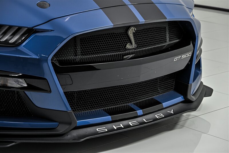Used 2021 Ford Mustang Shelby GT500 w/ Carbon Fiber Track Pack RWD image 5