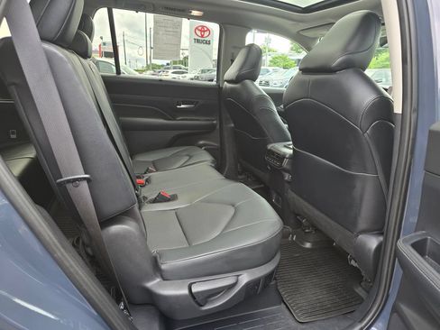 Certified 2024 Toyota Grand Highlander AWD image 13