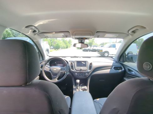Used 2022 Chevrolet Equinox LT FWD image 12