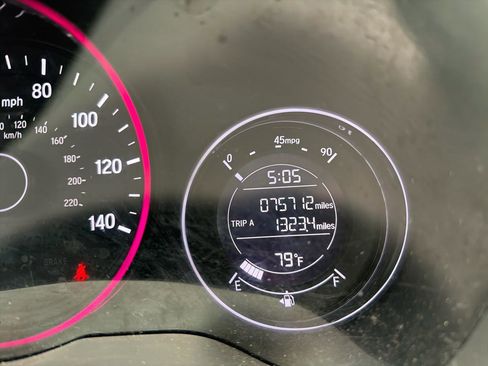 Used 2022 Honda HR-V LX image 25