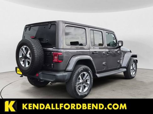 Used 2018 Jeep Wrangler Unlimited Sahara w/ Dual Top Group image 5