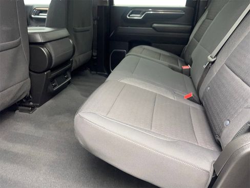 Used 2024 Chevrolet Silverado 2500 LT image 37