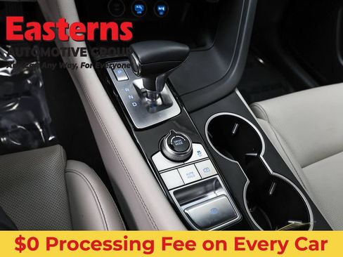 Used 2023 Genesis G70 2.0T AWD/4WD image 13