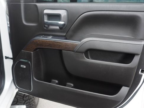 Used 2019 GMC Sierra 2500 Denali w/ Duramax Plus Package image 17