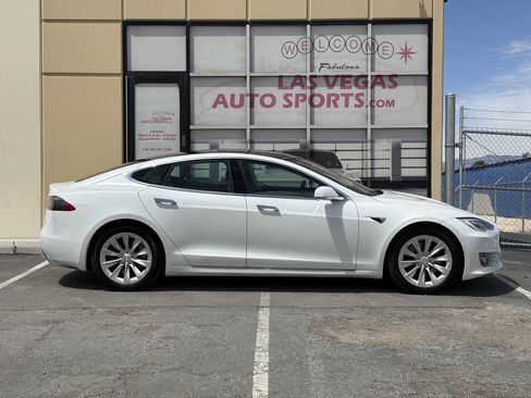 Used 2018 Tesla Model S 75D AWD/4WD image 5