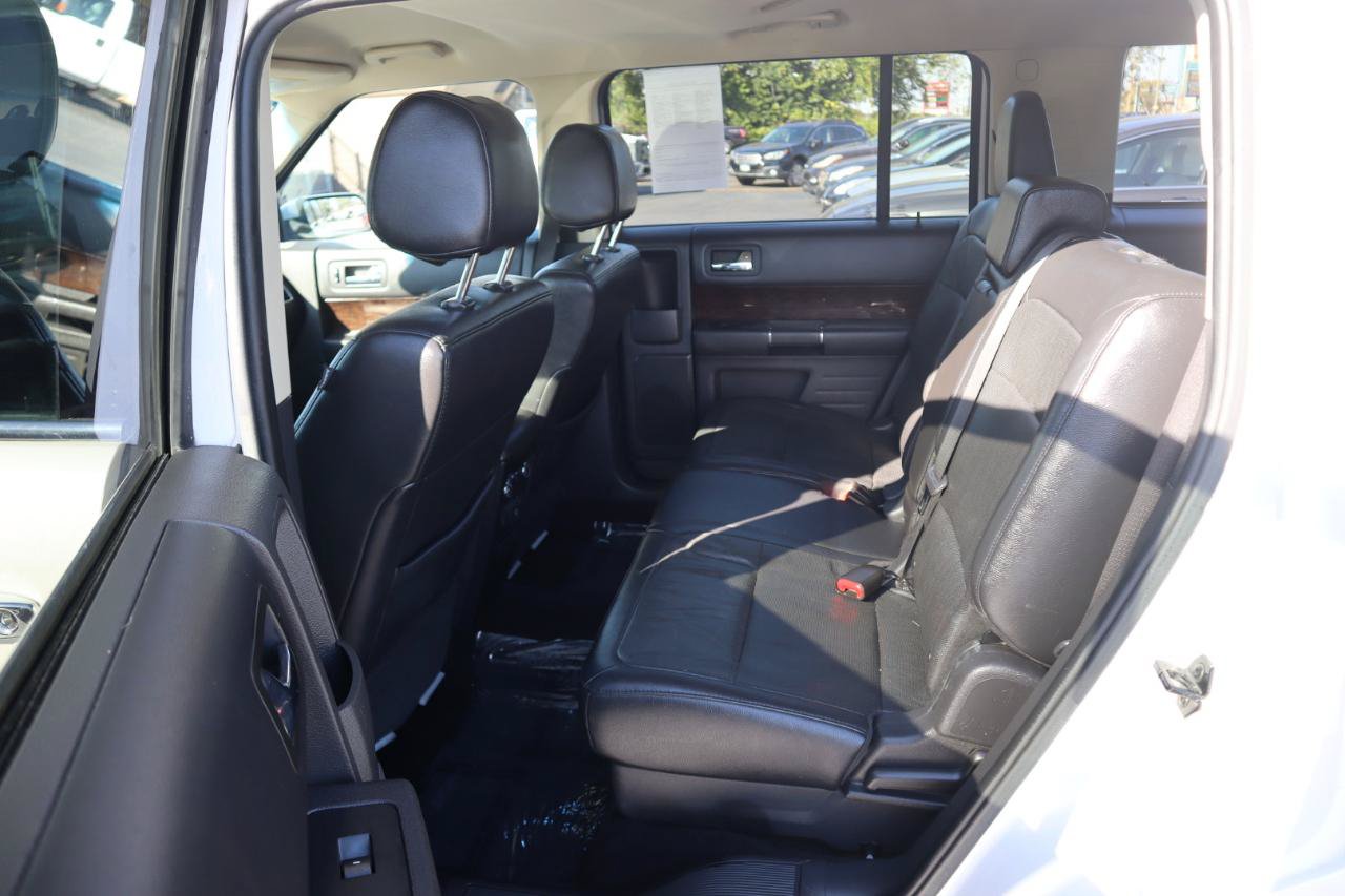 Used 2014 Ford Flex Limited FWD image 17