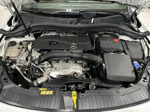 Certified 2023 Mercedes-Benz GLA 250 4MATIC image 15
