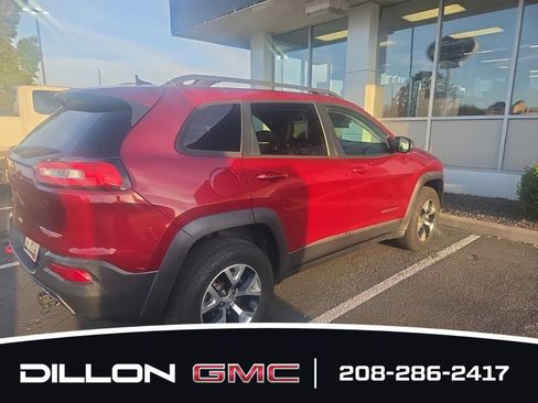 Used 2016 Jeep Cherokee Trailhawk w/ Leather Interior Group AWD/4WD image 7