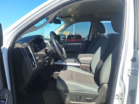 Used 2017 RAM 1500 Big Horn AWD/4WD image 10