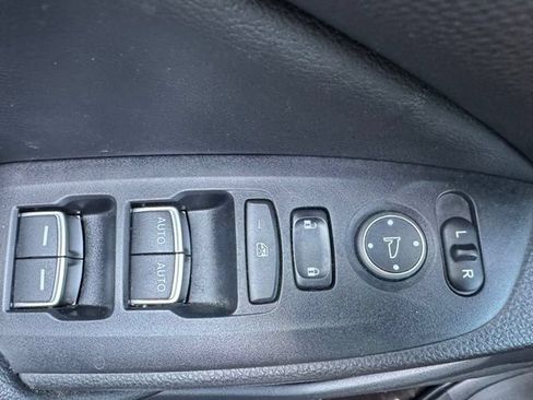 Used 2018 Honda Accord Hybrid image 6