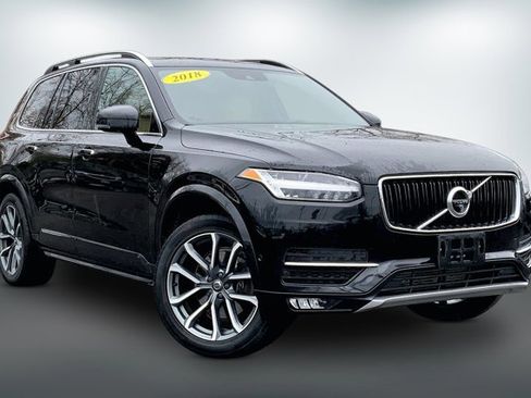 Used 2018 Volvo XC90 T5 Momentum w/ Convenience Package image 1