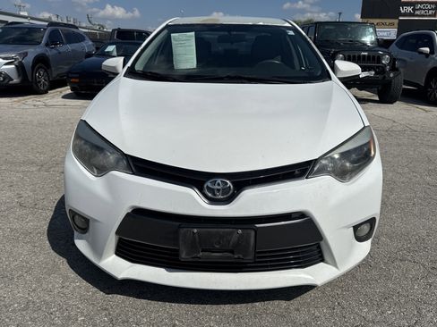 Used 2015 Toyota Corolla LE FWD image 8
