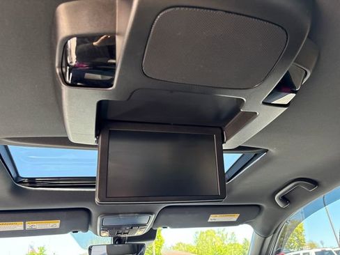 Used 2022 Honda Pilot Black Edition image 36
