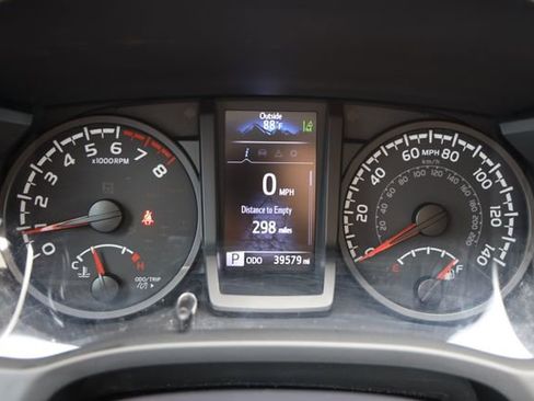 Certified 2023 Toyota Tacoma SR AWD/4WD image 15