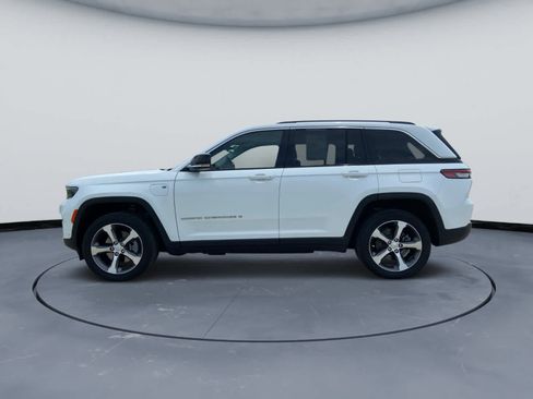 Used 2022 Jeep Grand Cherokee Limited 4xe w/ Luxury Tech Group II AWD/4WD image 2