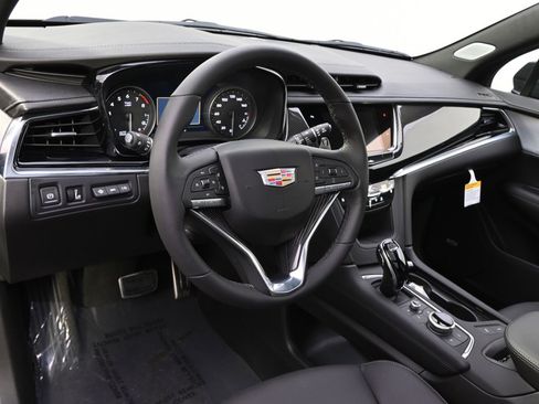 Certified 2025 Cadillac XT6 Sport w/ Technology Package image 11