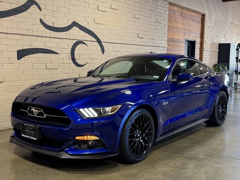 Used 2015 Ford Mustang GT Premium w/ GT Performance Package image 8