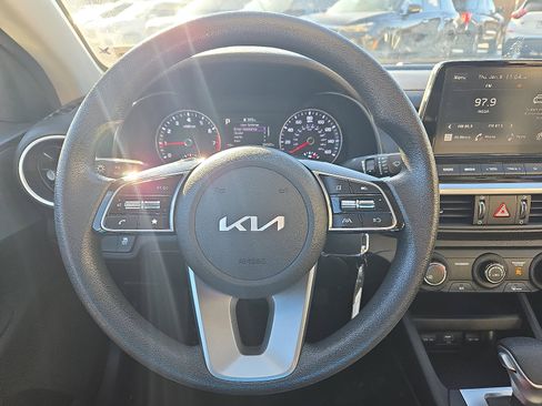 Certified 2023 Kia Forte LXS w/ LXS Technology Package image 20