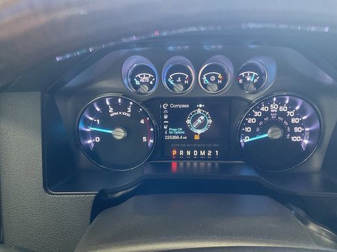 Used 2014 Ford F250 Platinum w/ FX4 Off-Road Package image 20
