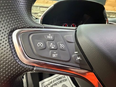 Used 2021 Chevrolet Equinox LS image 21