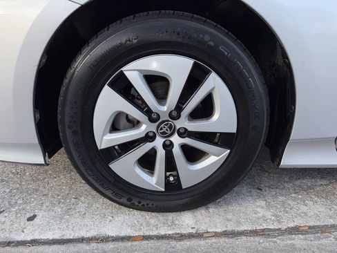 Used 2016 Toyota Prius Two image 34