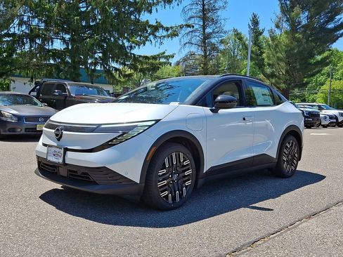 New 2026 Nissan Leaf Platinum+ w/ Cargo Package (Platinum+) FWD image 4