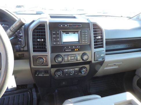 Used 2022 Ford F350 XL w/ Power Equipment Group image 10