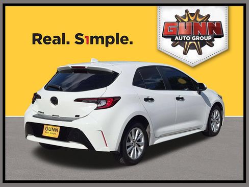 Used 2023 Toyota Corolla SE FWD image 1