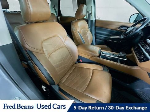 Used 2023 Nissan Pathfinder Platinum AWD/4WD image 36