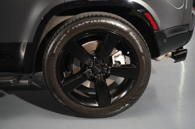 Used 2026 Land Rover Defender 110 X-Dynamic SE AWD/4WD image 63