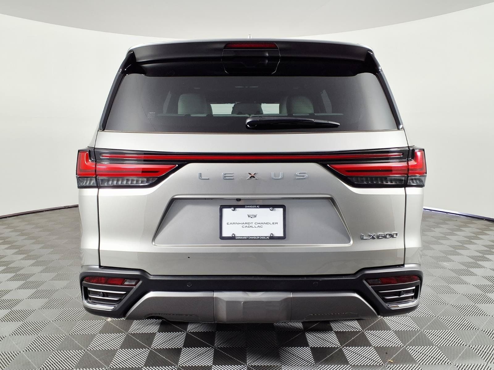 Used 2026 Lexus LX 600 4WD w/ Luxury Package image 5