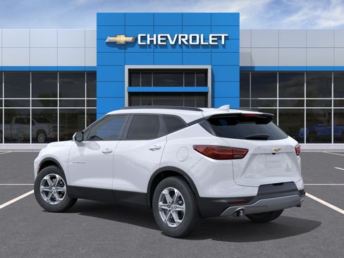 New 2026 Chevrolet Blazer LT w/ Convenience Package FWD image 3