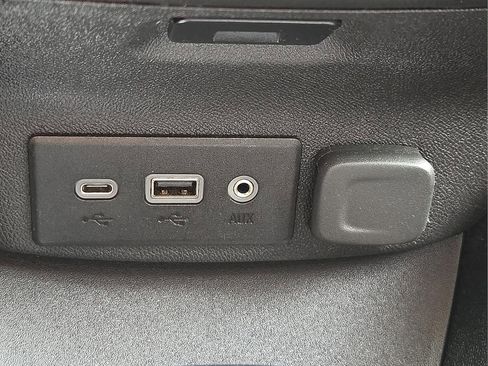 Used 2019 Chevrolet Malibu LT FWD image 17
