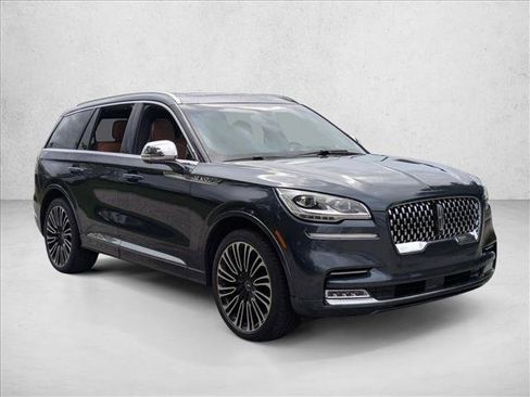 Used 2022 Lincoln Aviator Black Label w/ Dynamic Handling Package AWD/4WD image 3