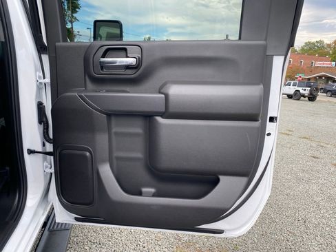 New 2026 Chevrolet Silverado 2500 Custom image 19