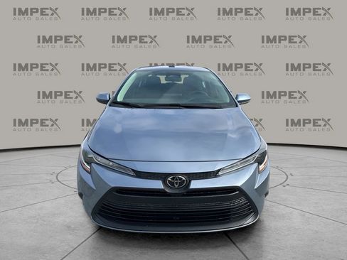 Used 2025 Toyota Corolla LE image 8