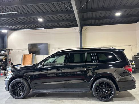 Used 2015 Mercedes-Benz GL 550 4MATIC image 5