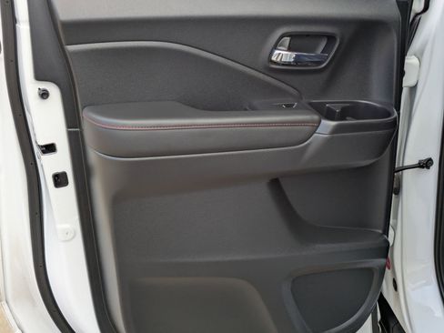 Used 2022 Honda Ridgeline Black Edition image 14