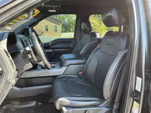 Used 2017 Ford F150 Raptor w/ Equipment Group 802A Luxury AWD/4WD image 9