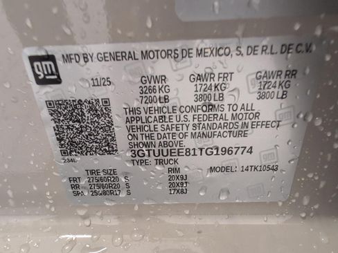Used 2026 GMC Sierra 1500 AT4 w/ AT4 Premium Package AWD/4WD image 29