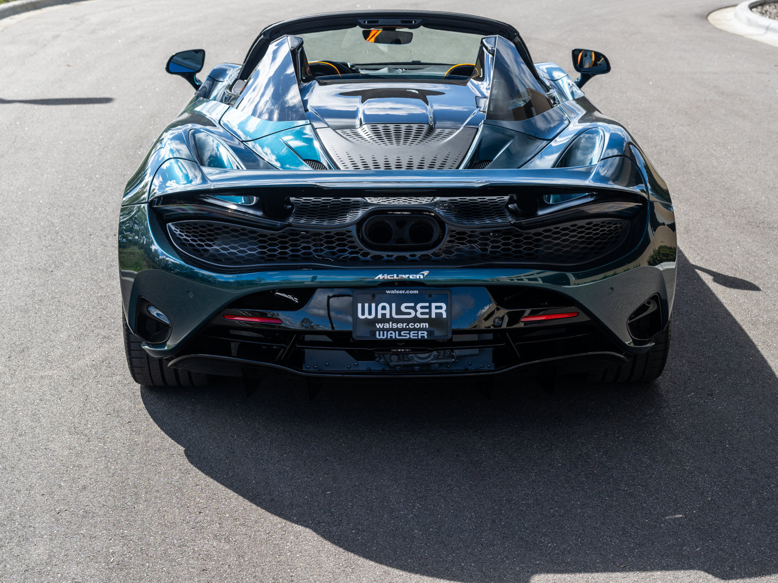 Used 2024 McLaren 750S Spider RWD image 5