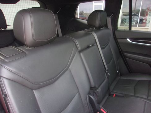 Used 2020 Cadillac XT6 Premium Luxury image 15