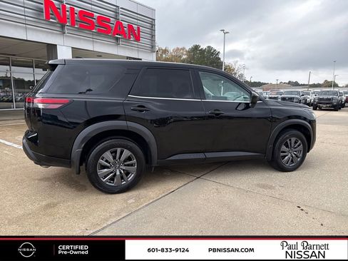 Certified 2023 Nissan Pathfinder S image 14
