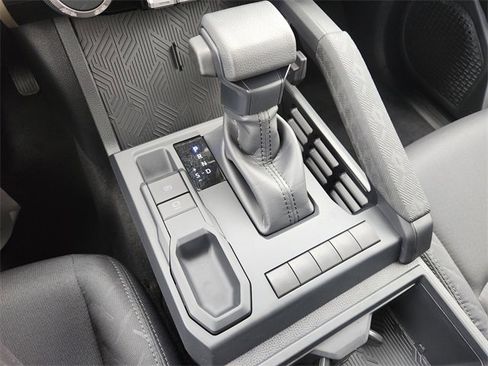 Used 2025 Toyota Tacoma SR image 16