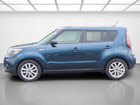 Used 2019 Kia Soul + FWD image 2