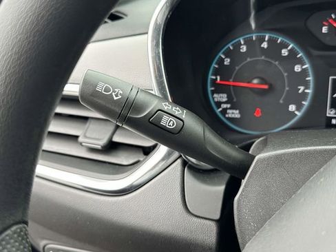 Used 2020 Chevrolet Equinox LS image 12